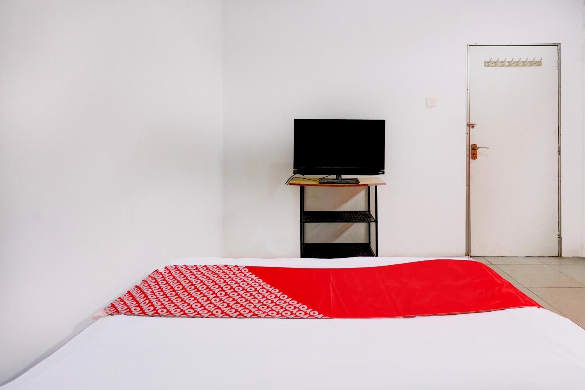 Oyo 93781 California 2nearnagoya Hill Shopping Mall Hotel 2*