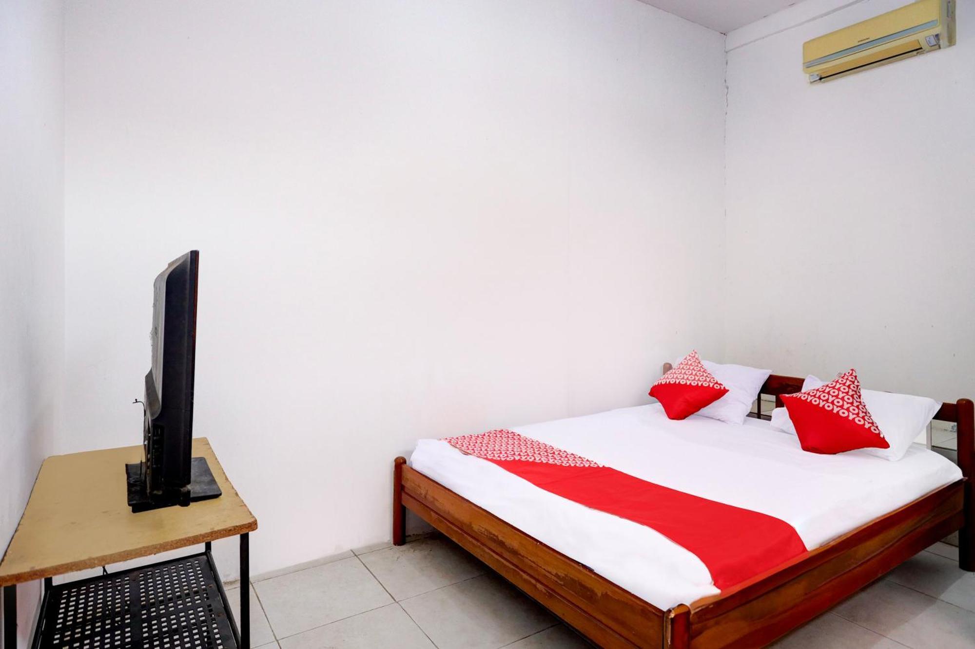 Oyo 93781 California 2nearnagoya Hill Shopping Mall Hotel 2*